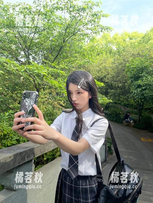 51cg 大家快来看!“51cgfun”你的情感入口不只在恋爱,里面的瓜都能抱成团