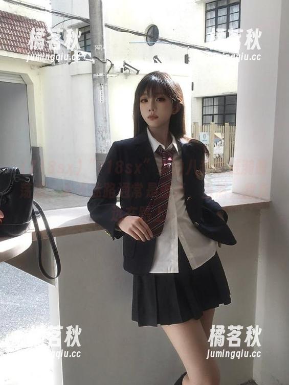“718sx”里的八卦像涟漪般荡漾，永不迷路通常是重点，当然，我永远在路上。