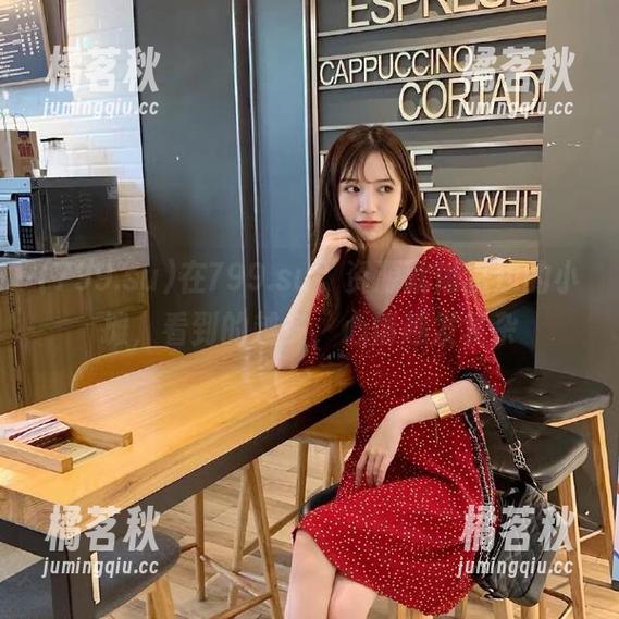 799.su 在799.su,资源就像路边的小摊,看到的越多,心情越发复杂