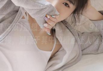 别想太简单,点开“911吃瓜”链接,潜藏于其中的槽点让人难忘。