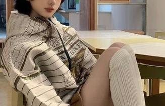 91在线吃瓜苹果版:就问你能不能抗住这些八卦的诱惑?