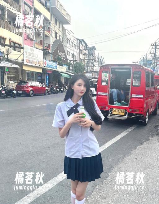 hlwbet首页，八卦一波接一波，真心不怕快没天了。