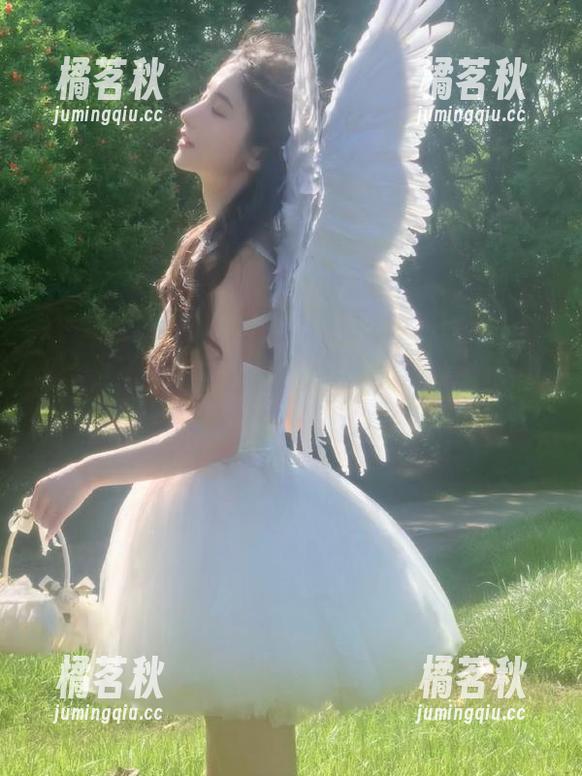 tttzzz.com 被www.tttzzz.com网站的八卦给吸引,等会儿不知不觉就“耽误”了好几个小时。