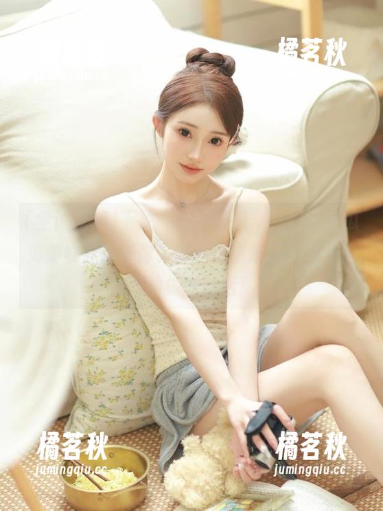 全网吃瓜 下载“全网吃瓜”,很多吃瓜弟弟妹妹在等你,聚集在这瓜场,真是热闹的像咖啡店!
