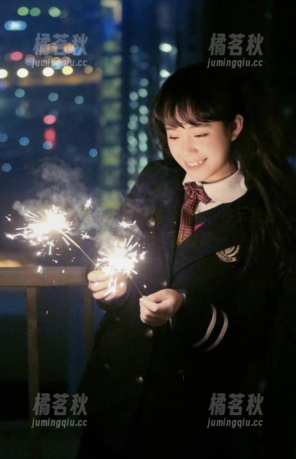 吃瓜网 吃瓜网最新地址探险,今天我好像只捡到一颗半熟的瓜…