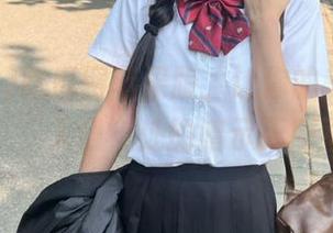 吃瓜网苹果版，让你的美好追根溯源，“入口”处的暗示无所不在。