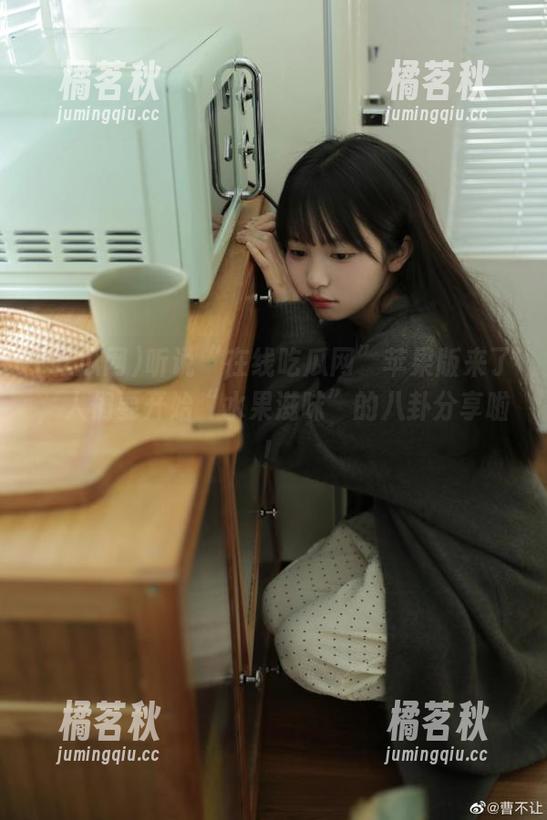 吃瓜网 听说“在线吃瓜网”苹果版来了,人们要开始“水果滋味”的八卦分享啦!