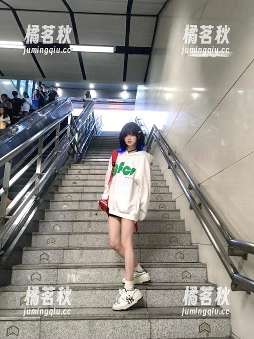 进“黑料51”网址的瞬间，我的好奇心被点燃了...