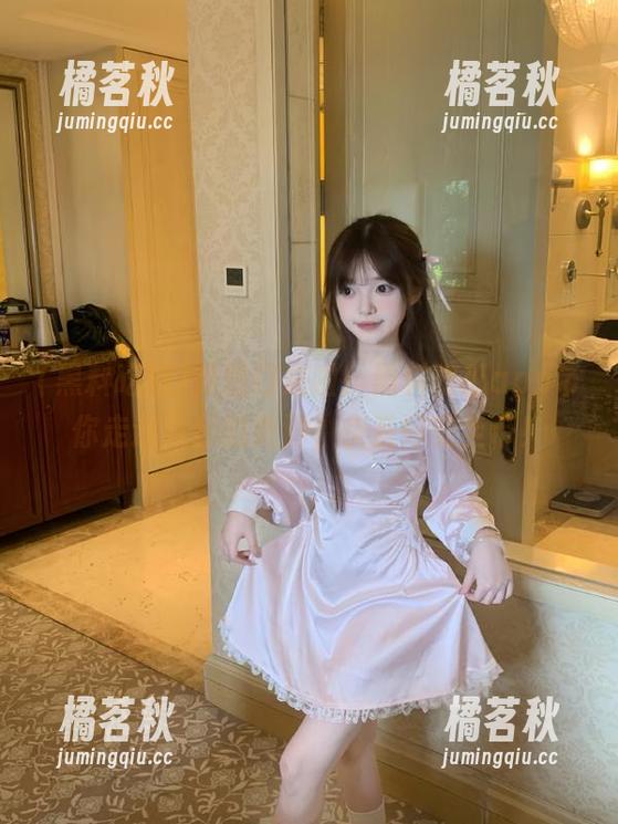 黑料吃瓜 传送门来啦!黑料吃瓜app带你走进八卦的漩涡,快系好安全带!