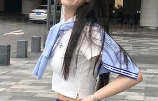 黑料吃瓜苹果版的内容总是让我仿佛在翻阅缺乏逻辑的小说,有趣得皮肤发麻!