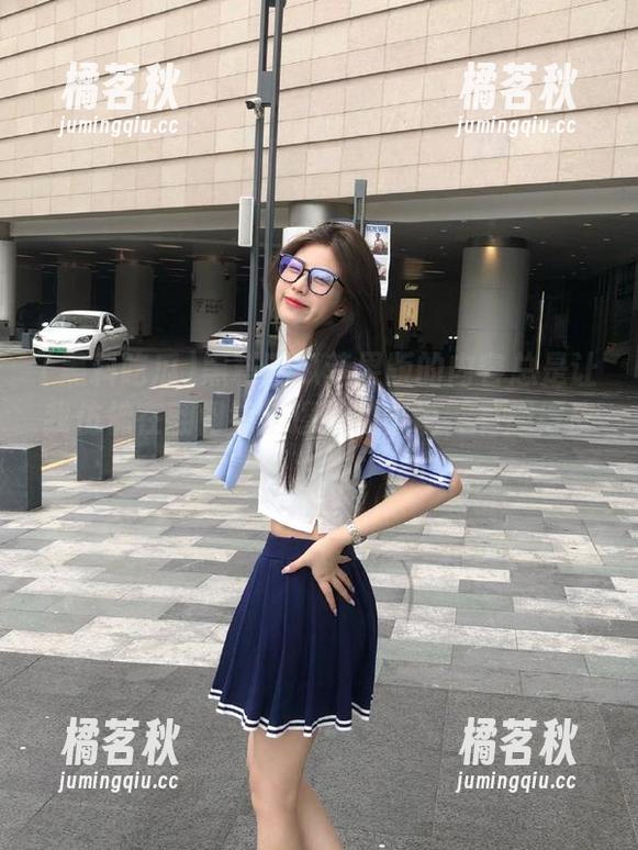 黑料吃瓜 黑料吃瓜苹果版的内容总是让我仿佛在翻阅缺乏逻辑的小说,有趣得皮肤发麻!