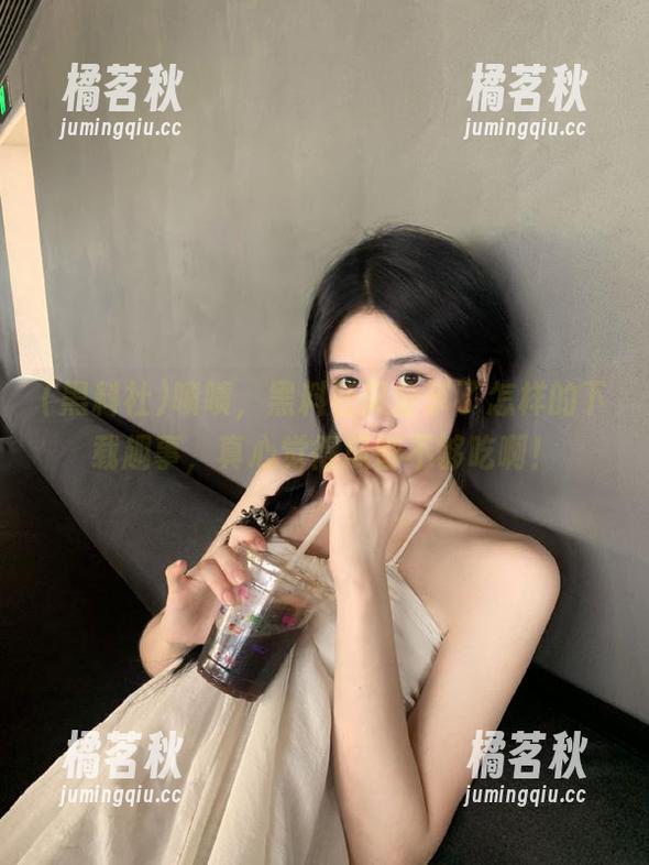 黑料社 啧啧,黑料社又分享了怎样的下载趣事,真心觉得瓜都不够吃啊!