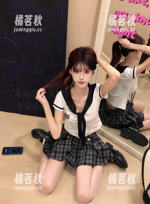 黑料网 “黑料网”的黑歴史不止是一种,收藏起来,时不时拿出来翻翻乐呵呵!