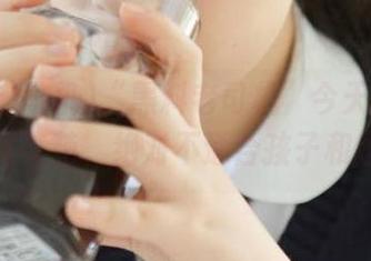 “黑料老司机”今天发布的内容太奇葩,绝对不适合孩子和老年人